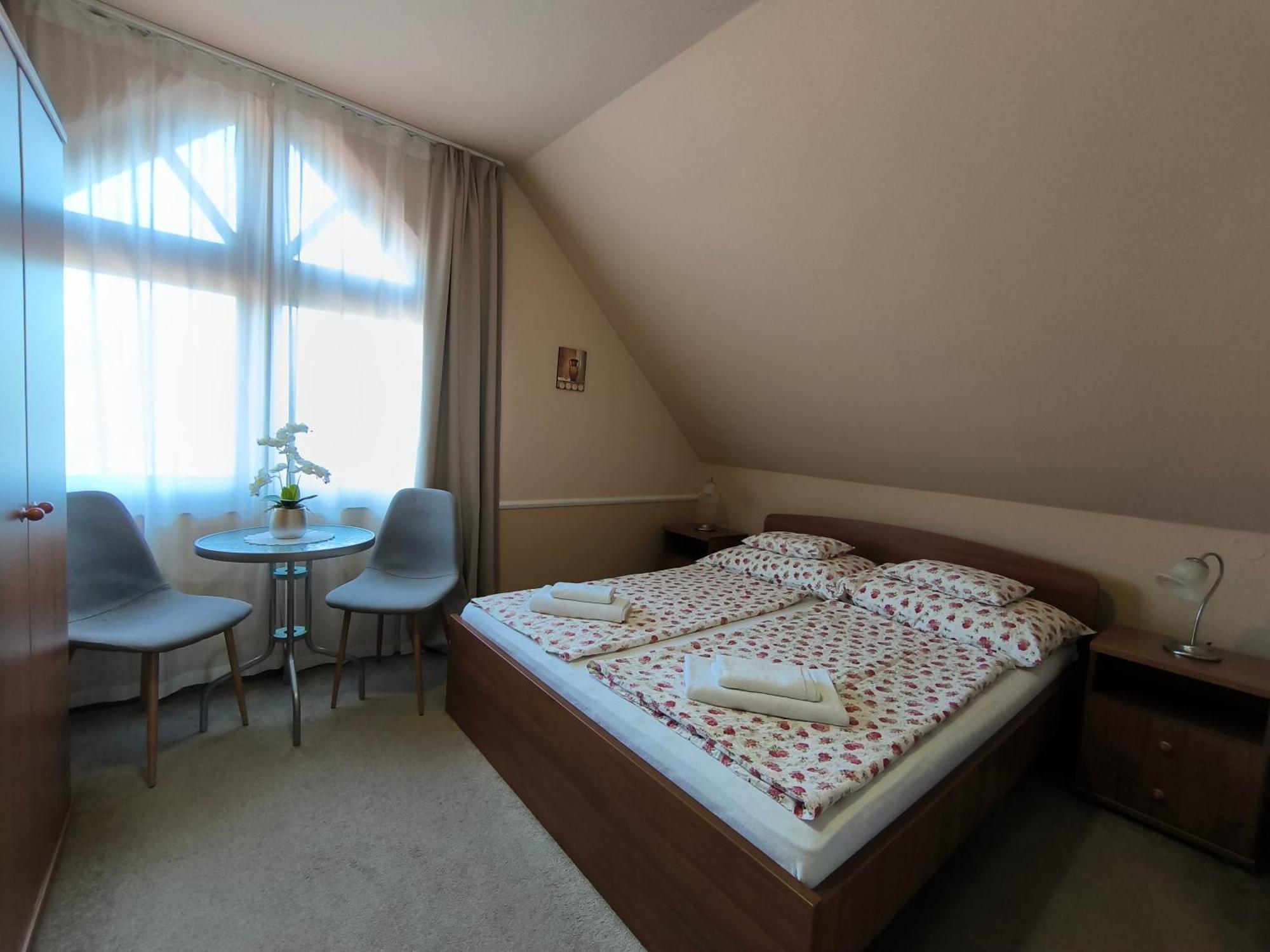 Korona Panzio Bed and Breakfast Balatonberény Buitenkant foto